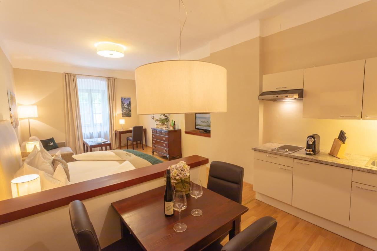 וויסנקירשן אין דר וואכאו Donauwirt - Hotel Garni מראה חיצוני תמונה